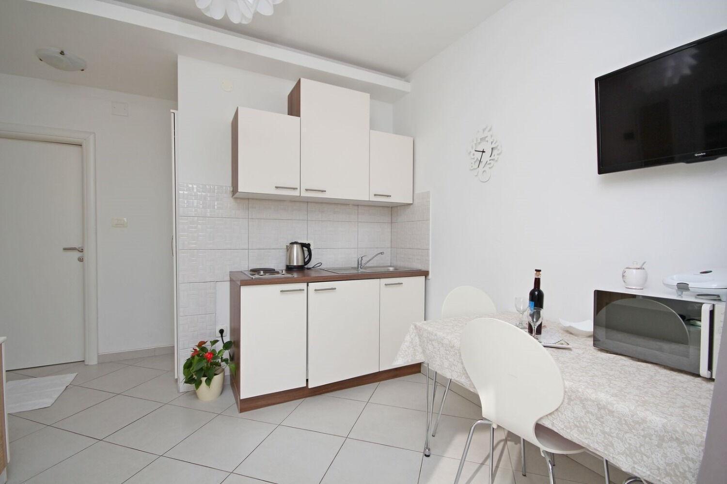 Apartments Maja 100 From The Beach Podgora Exterior photo
