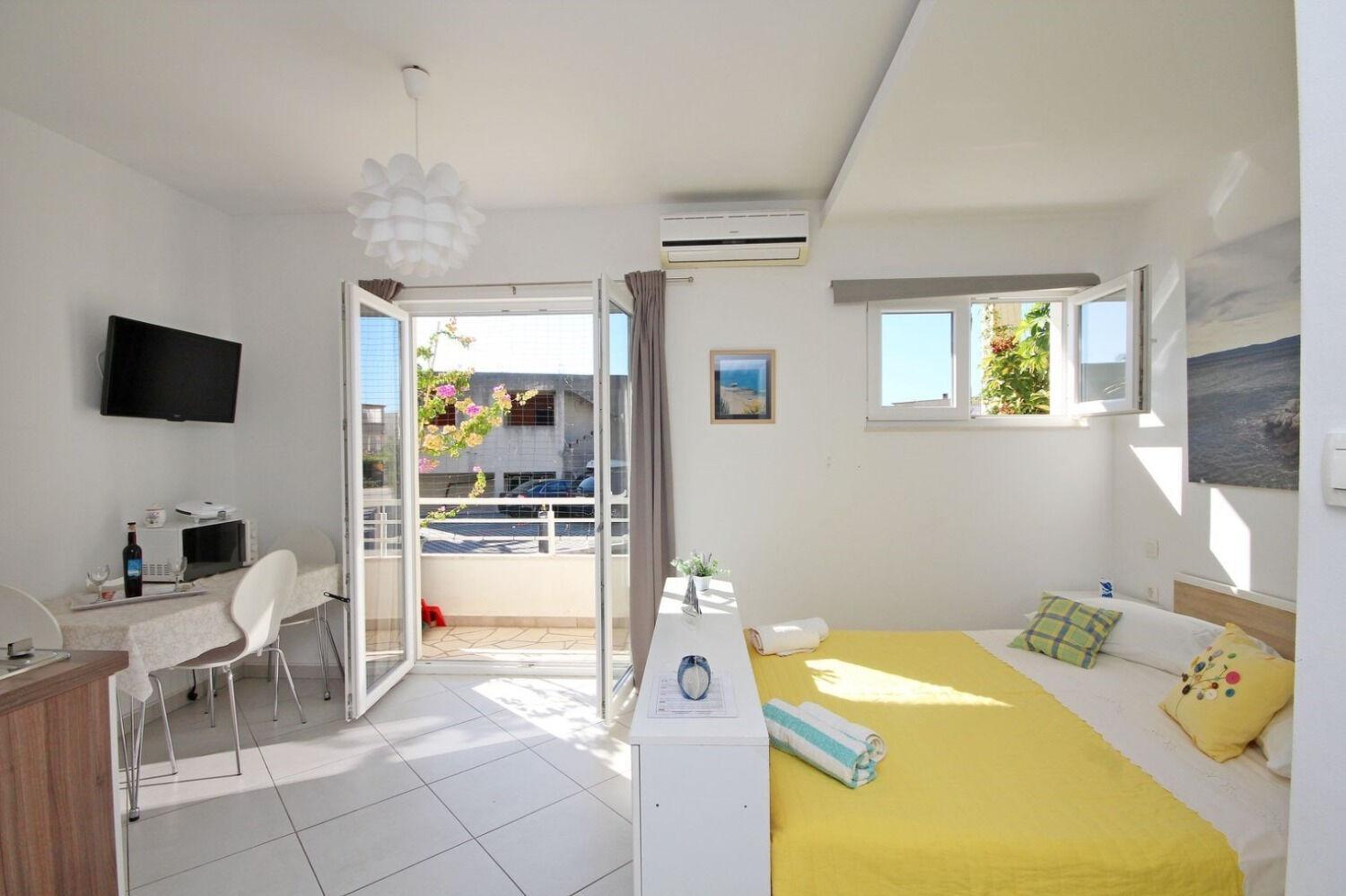 Apartments Maja 100 From The Beach Podgora Exterior photo