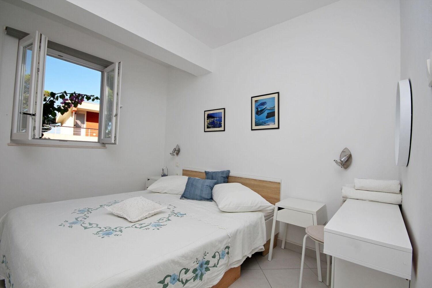 Apartments Maja 100 From The Beach Podgora Exterior photo